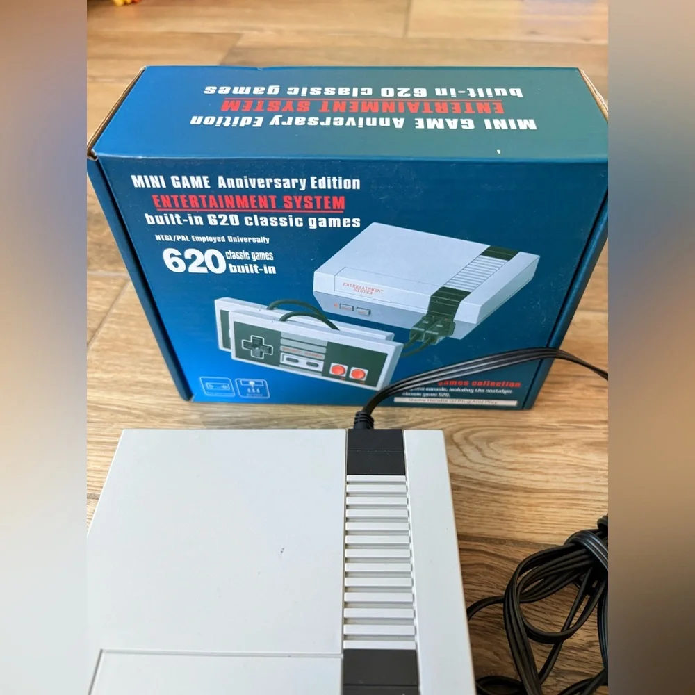 Mini Game Entertainment System *Tested* 620 Built In Games Like New